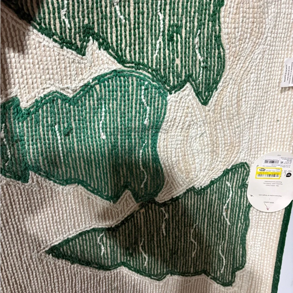 Holiday Snowy Trees bath rug - Threshold